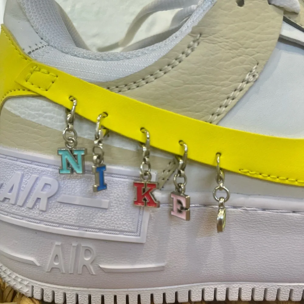 Nike Air Force 1 - Picture 2 of 10